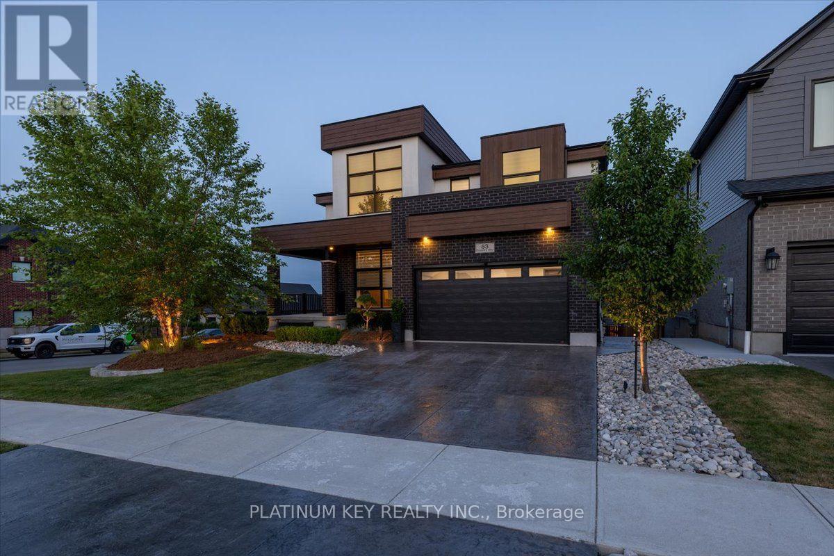 83 DAVENTRY WAY