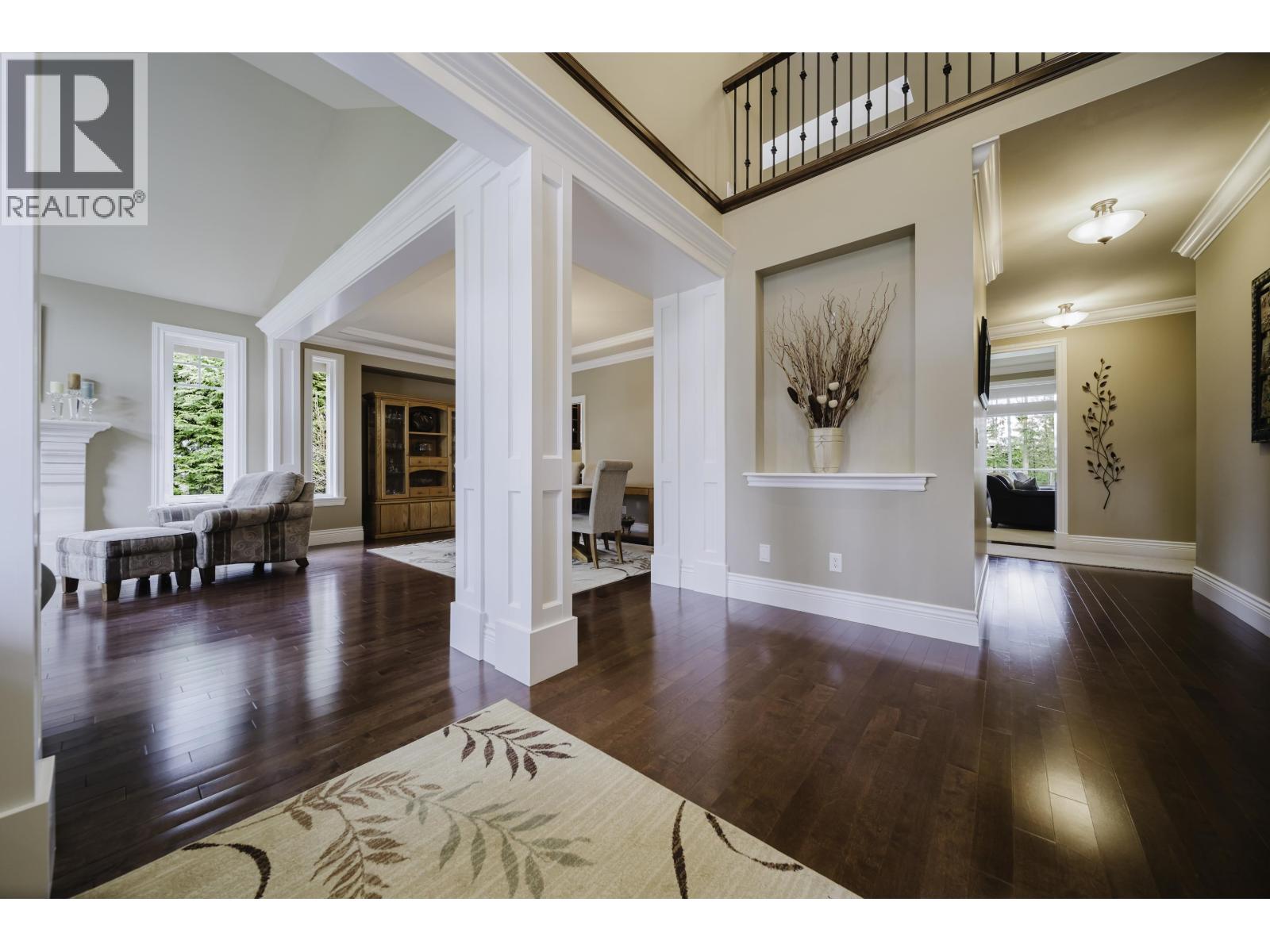 1056 RAVENSWOOD DRIVE