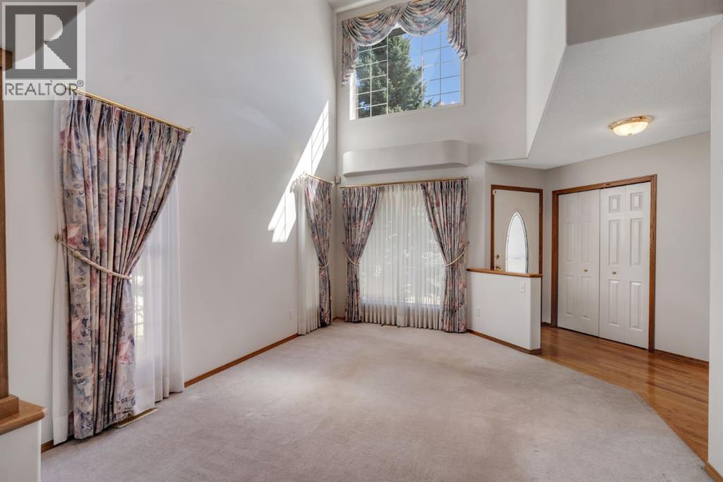 83 Panorama Hills Close NW