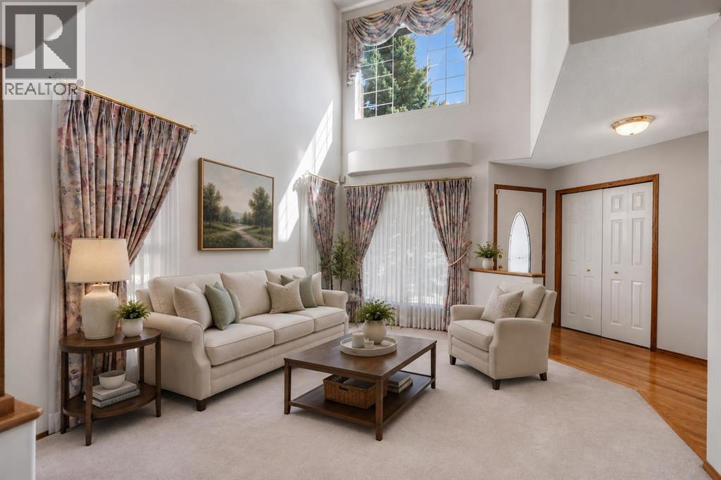 83 Panorama Hills Close NW