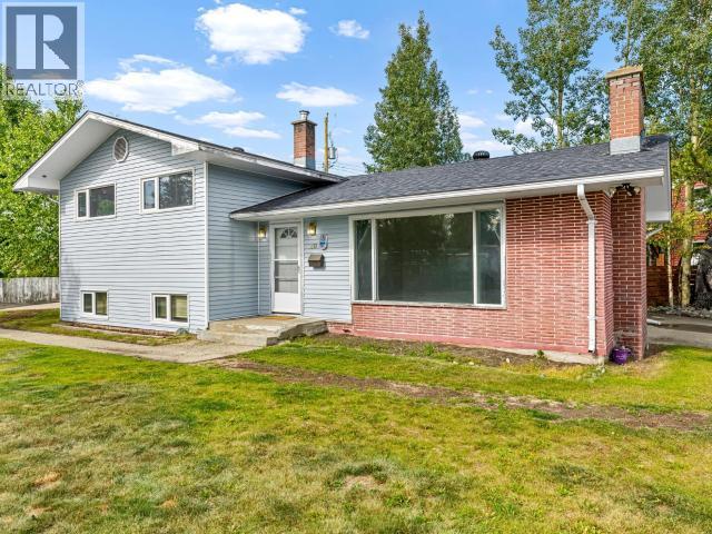 30 TAKHINI AVE