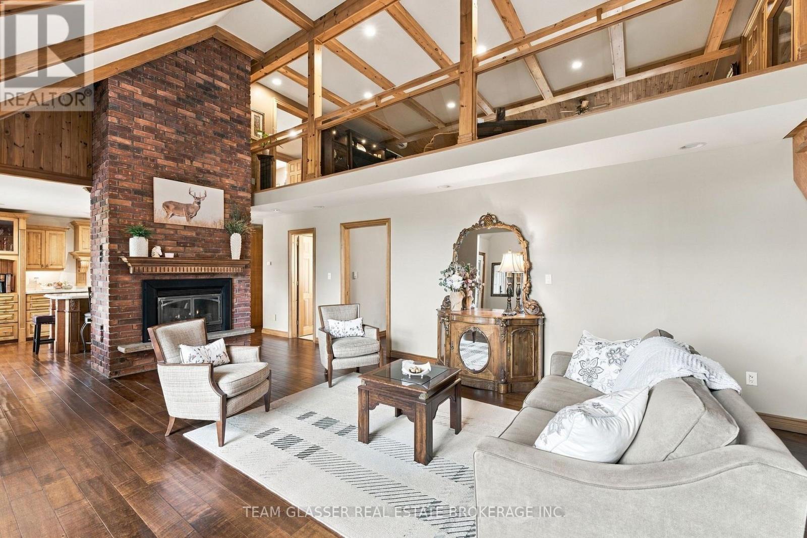8421 DEFORE DRIVE