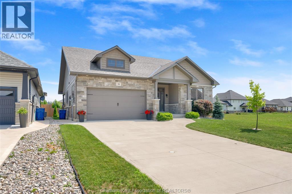 15 Sienna COURT