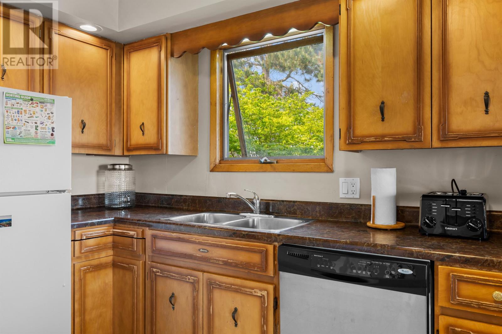 3783 EAST POINT Road - Photo 4