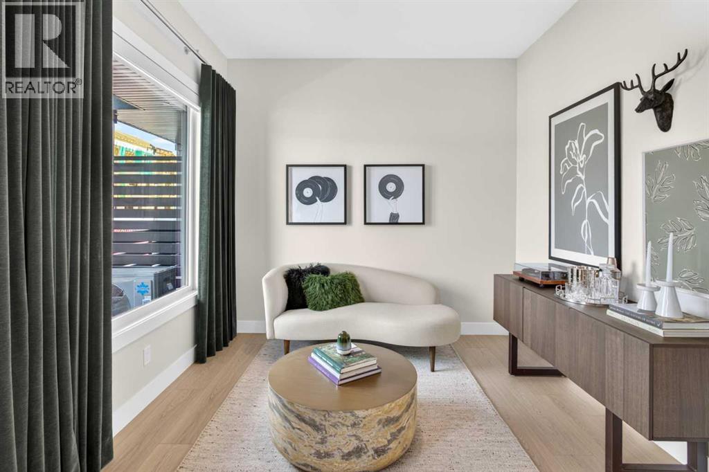 712 Sovereign Common SW