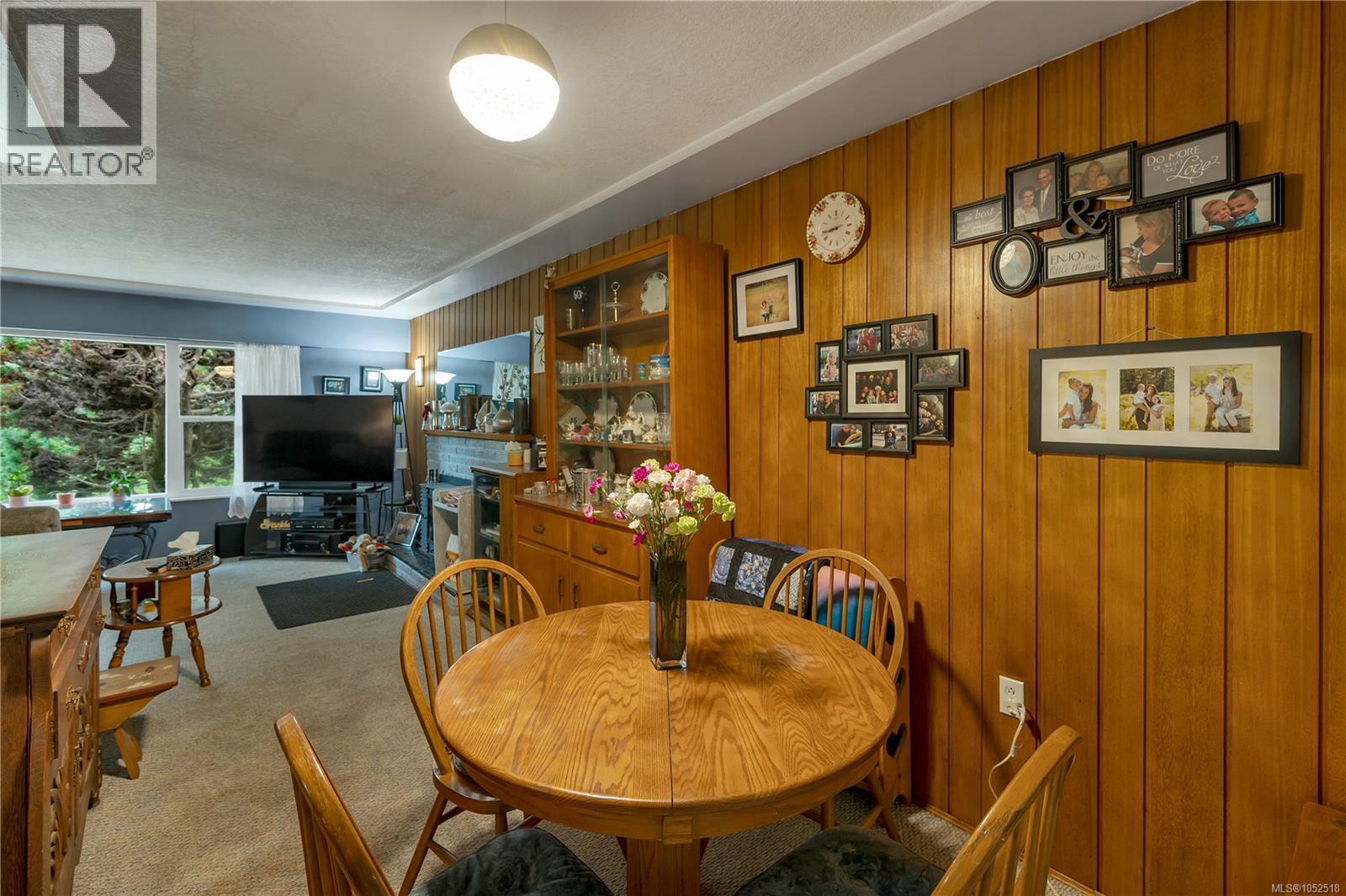 157 Seabreeze Dr