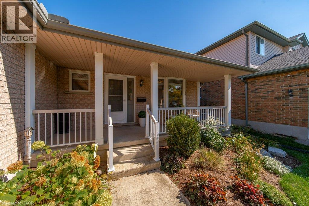 587 SANDBANKS Crescent