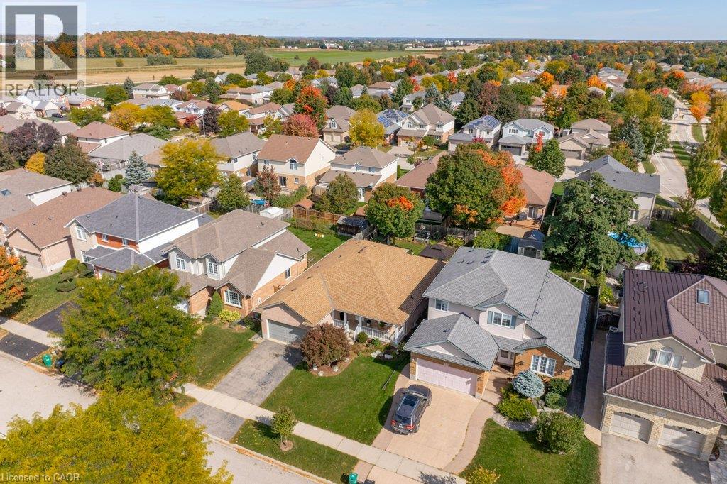 587 SANDBANKS Crescent