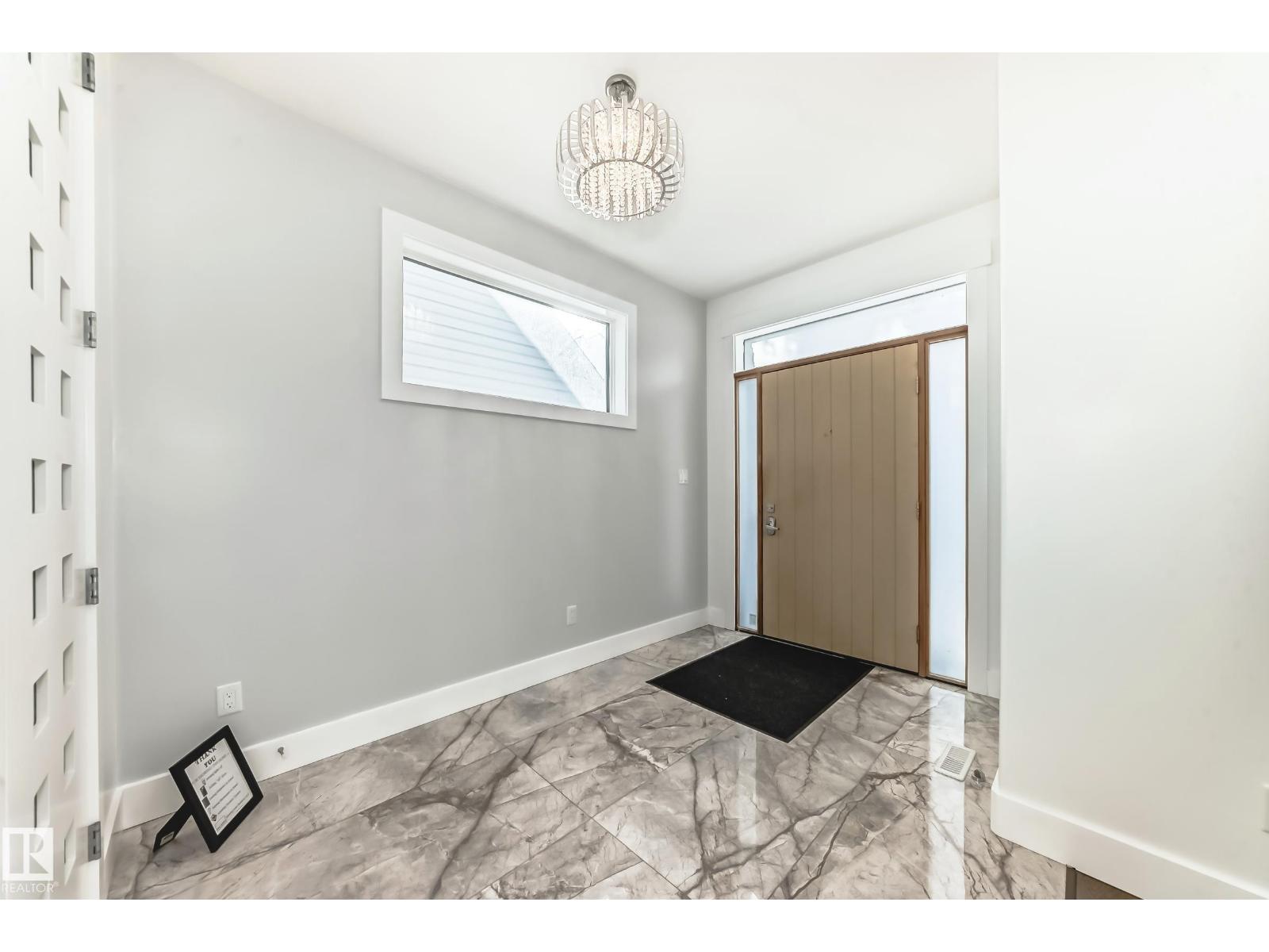 10506 68 AV NW