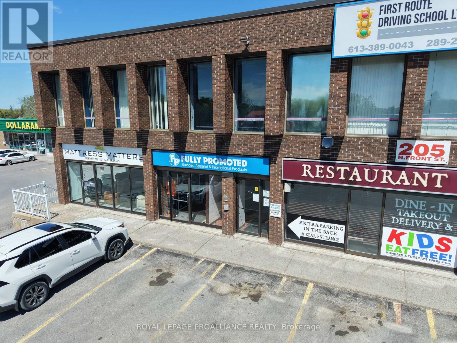 2 - 205 NORTH FRONT STREET
