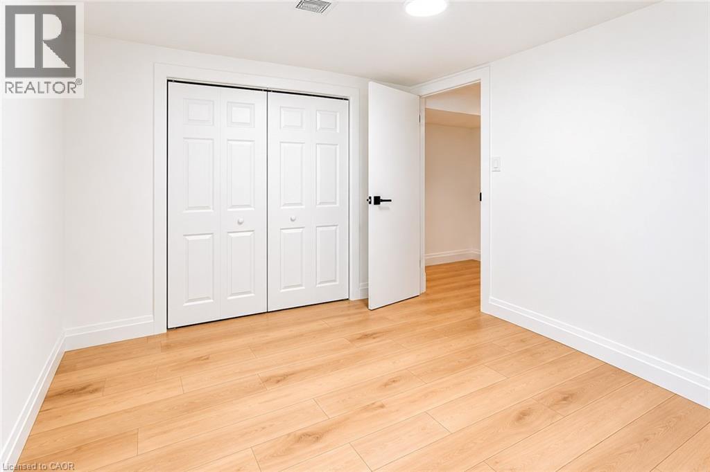 53 BROKEN OAK Crescent Unit# Basement