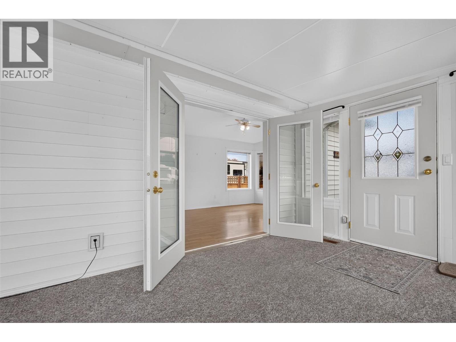 415 Commonwealth Road Unit# 220