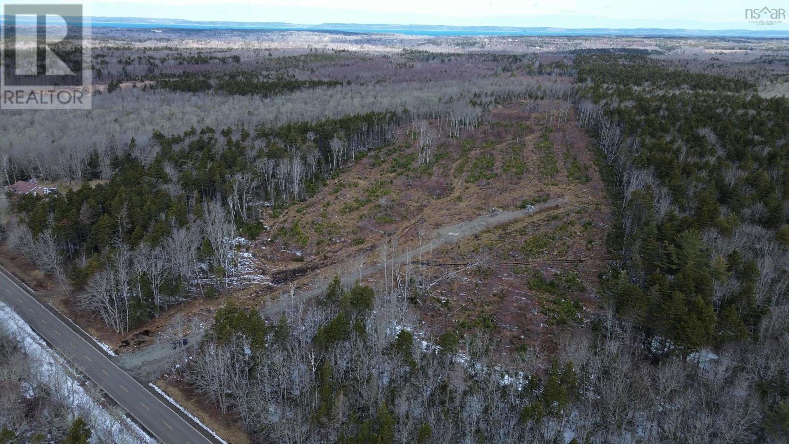 340 Highway - Photo 4