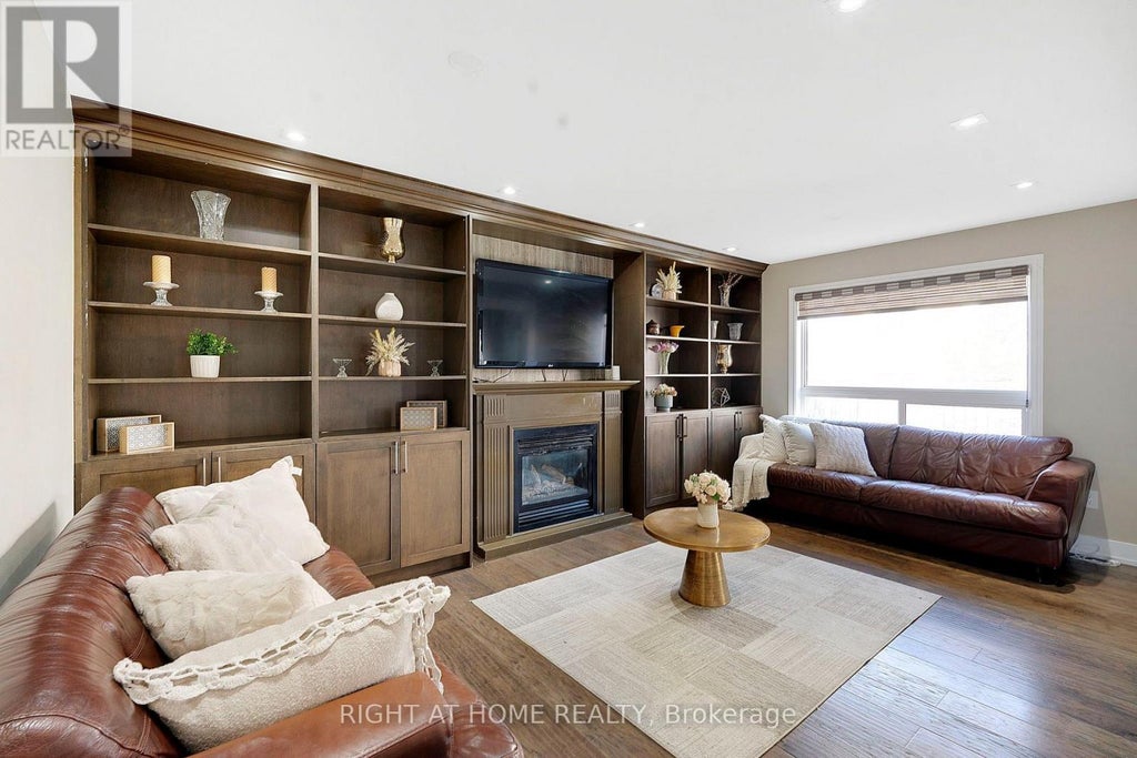 4 GIZA CRESCENT, BRAMPTON (SANDRINGHAM-WELLINGTON), ON L6R 2R3 - Image 91993241.jpeg?d=l