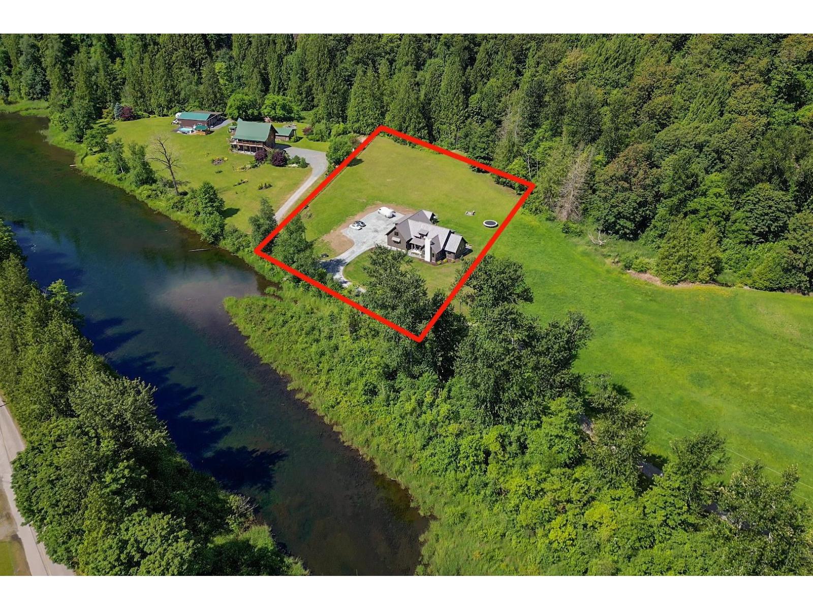 5249 KAMP ROAD, Agassiz