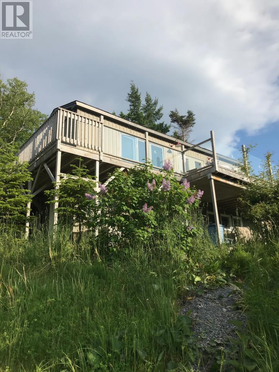 11 Brookside Avenue