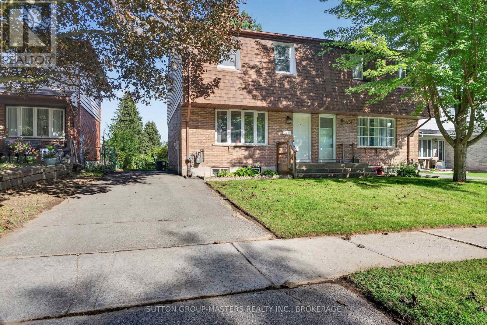 782 GROUSE CRESCENT