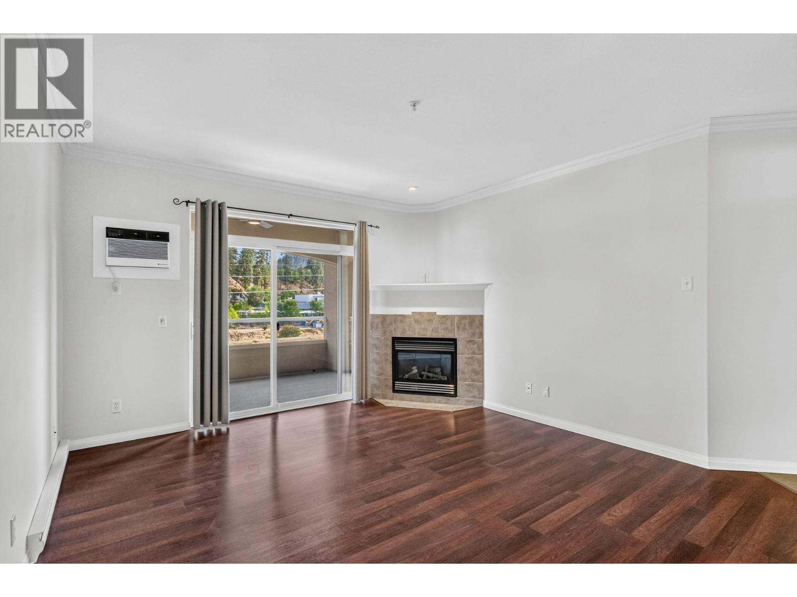 1962 Enterprise Way Unit# 214