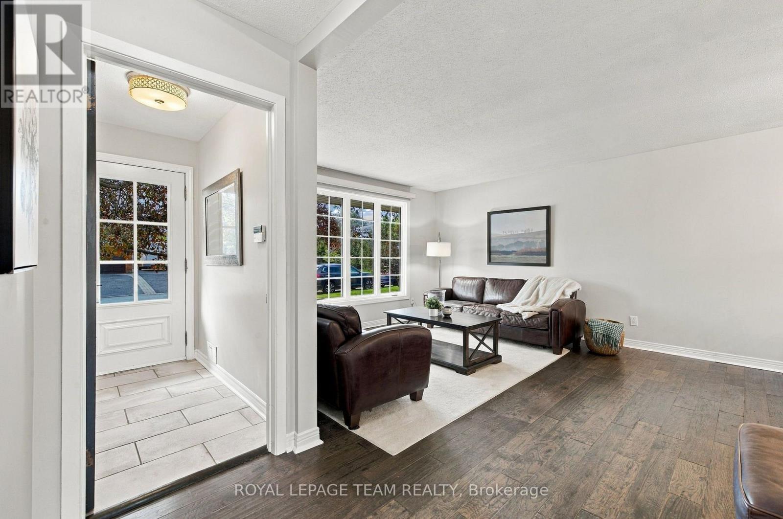 1377 FONTENAY CRESCENT