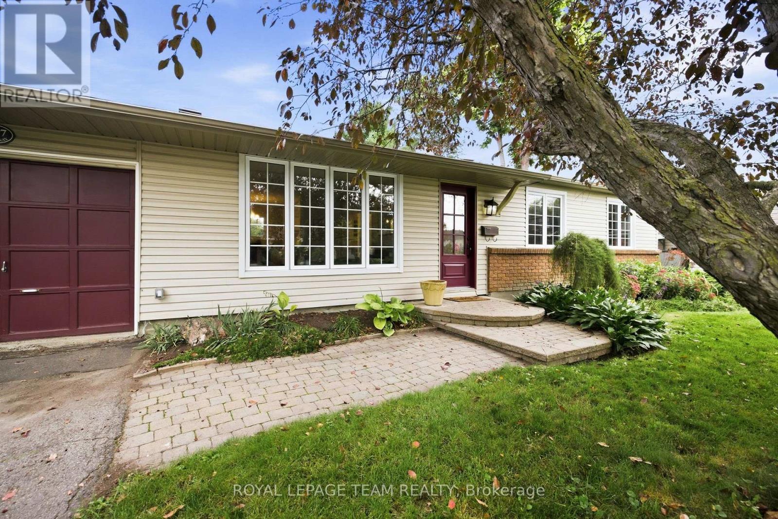 1377 FONTENAY CRESCENT