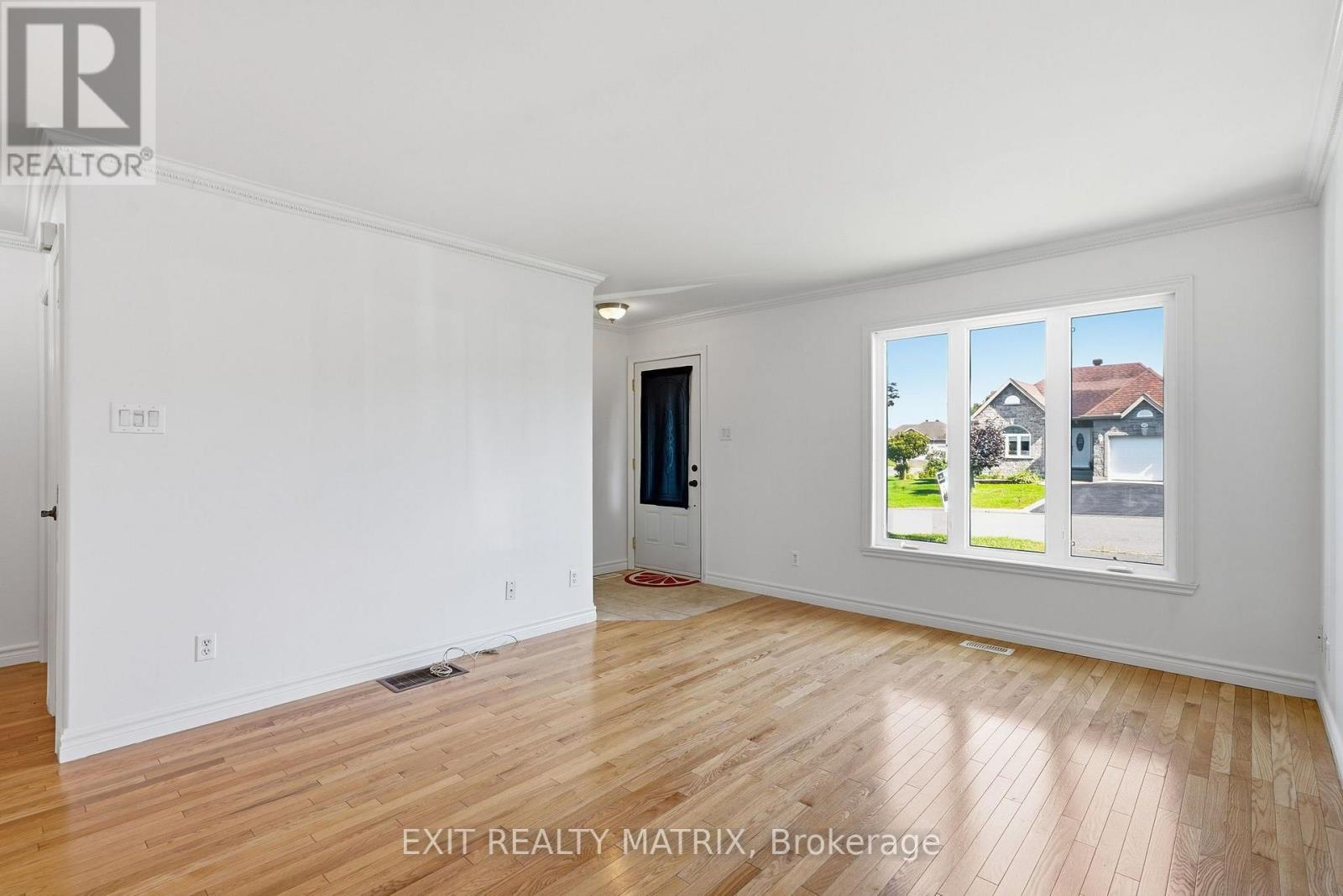 432 MARC-ANDRE STREET - Photo 4