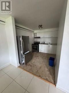 LOWER - 437 LAWRENCE AVENUE W