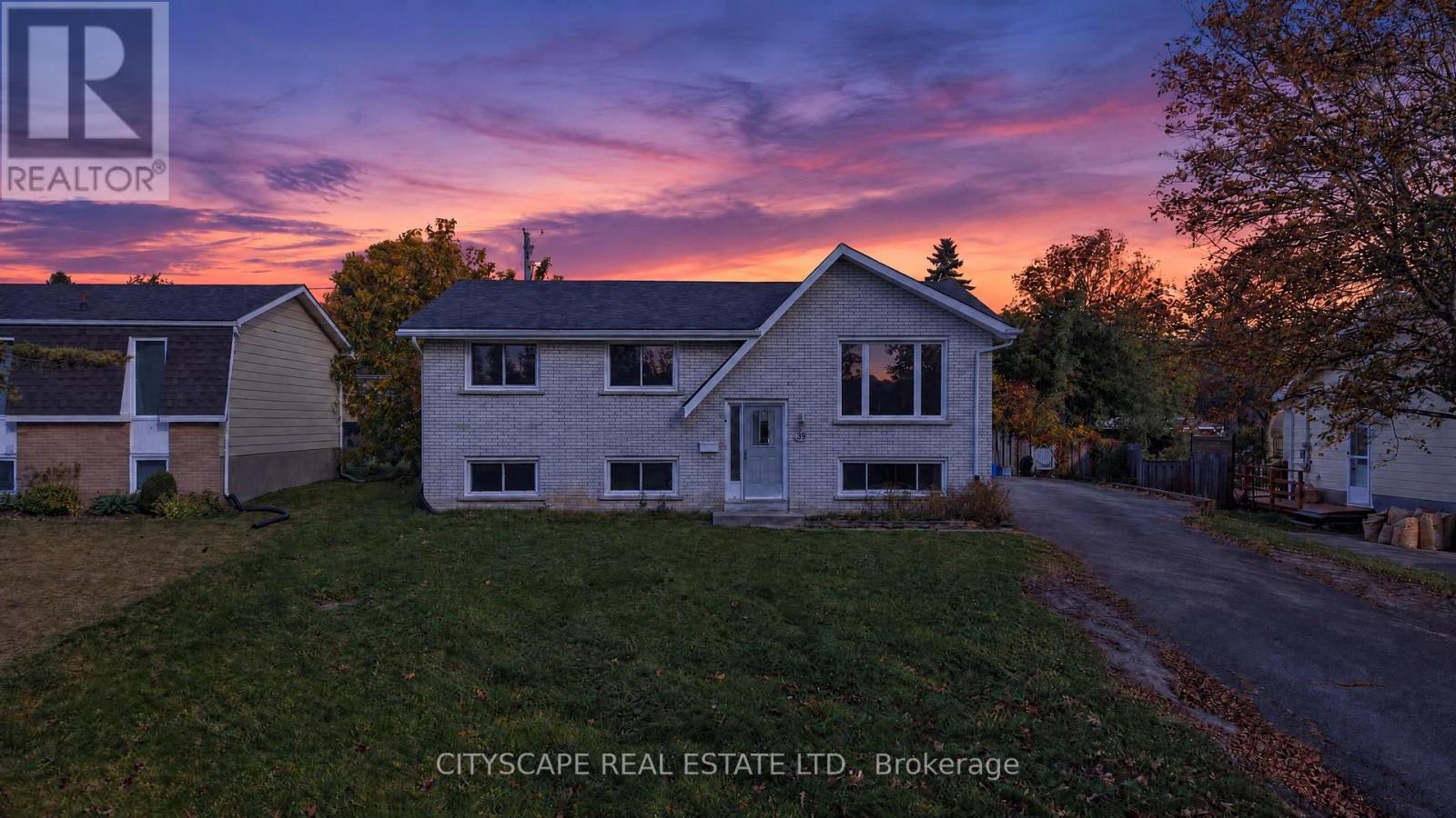 39 HUFF AVENUE