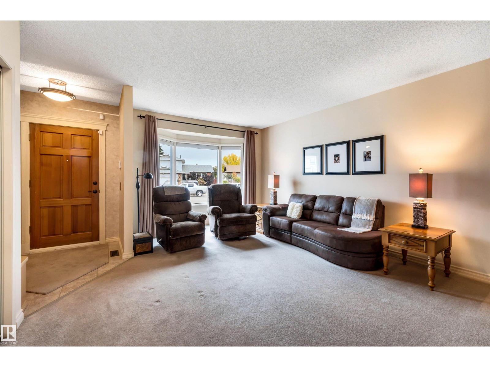 17832 93 ST NW