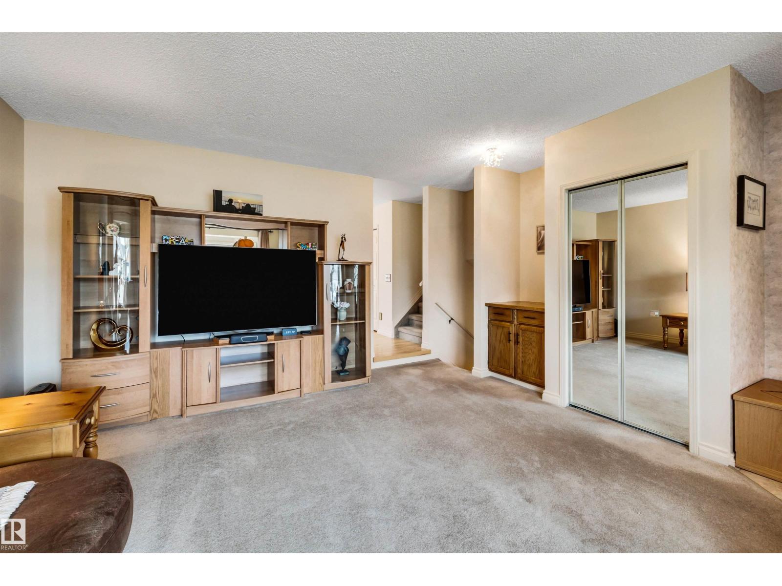 17832 93 ST NW