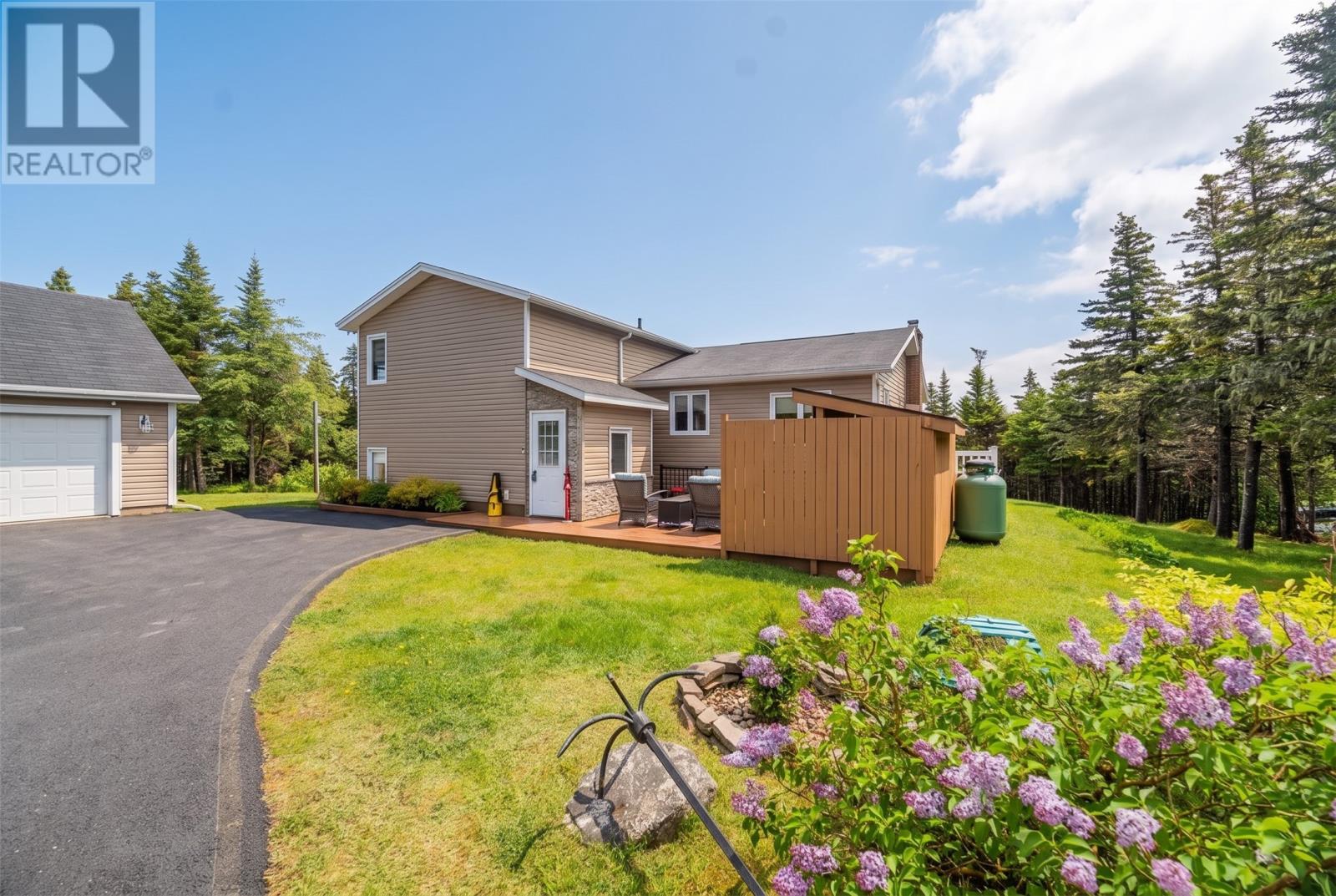 8 Etheridges Road - Photo 2