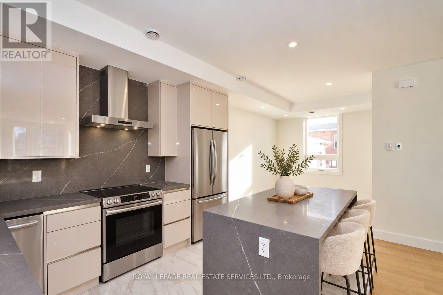 4B HURON AVENUE N