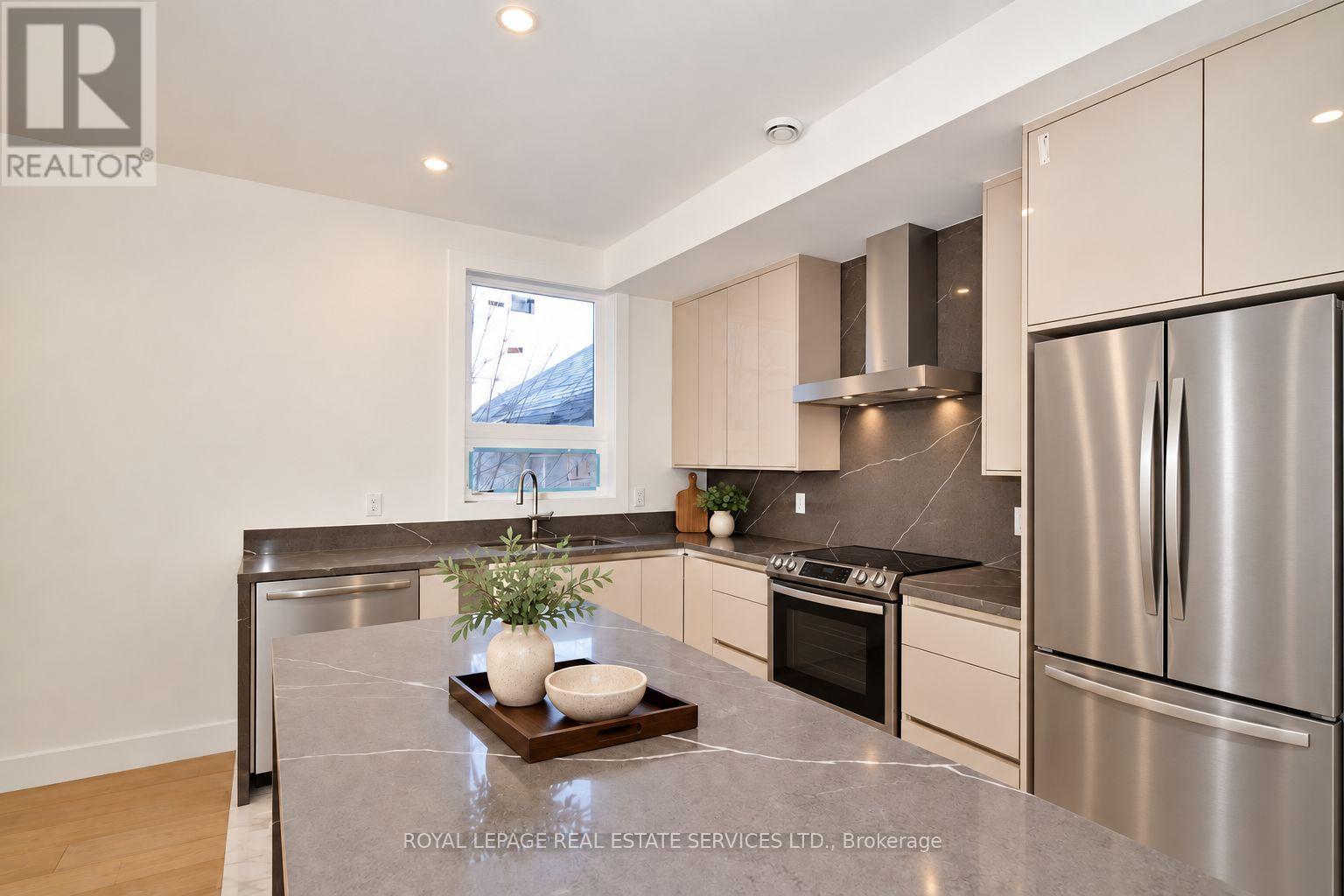4B HURON AVENUE N