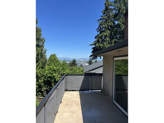 Upper - 9655 Townline Dv, Surrey, BC 2
