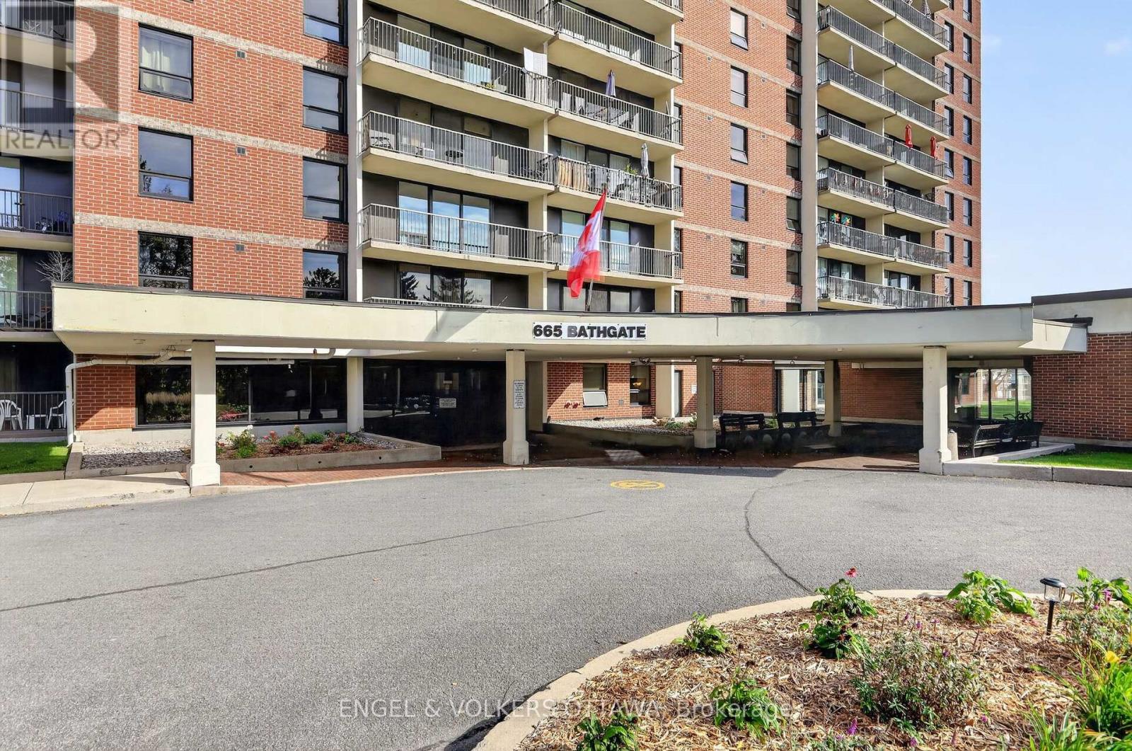 301 - 665 BATHGATE DRIVE