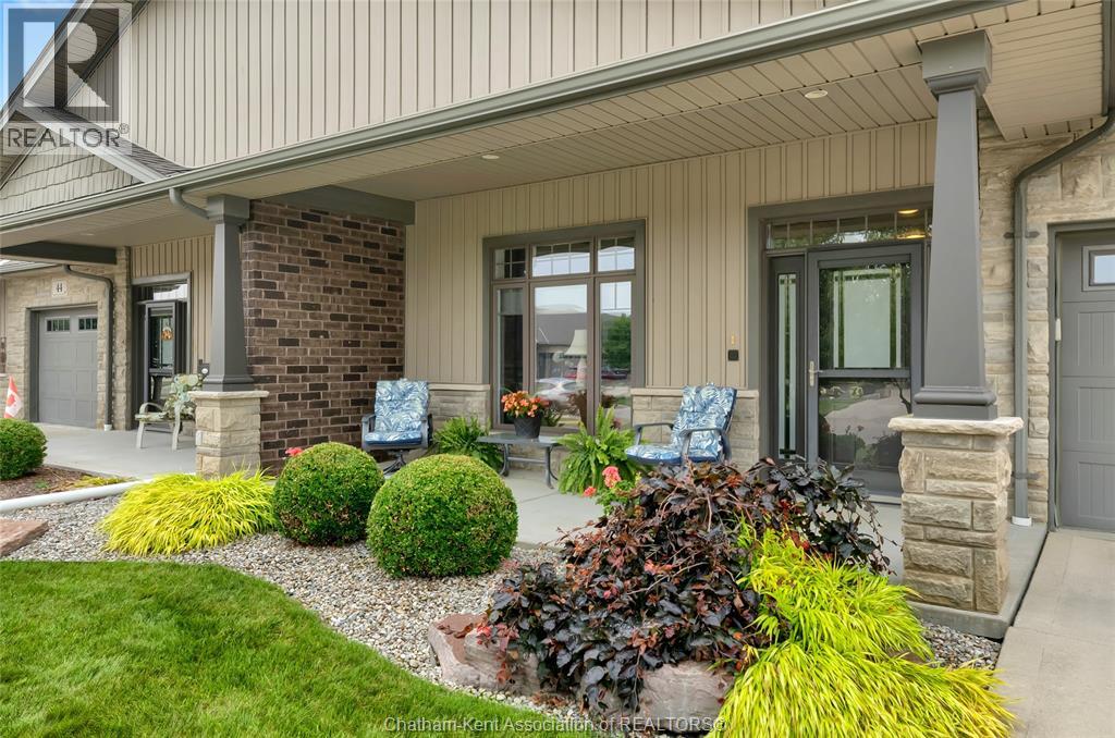 48 Veranda COURT
