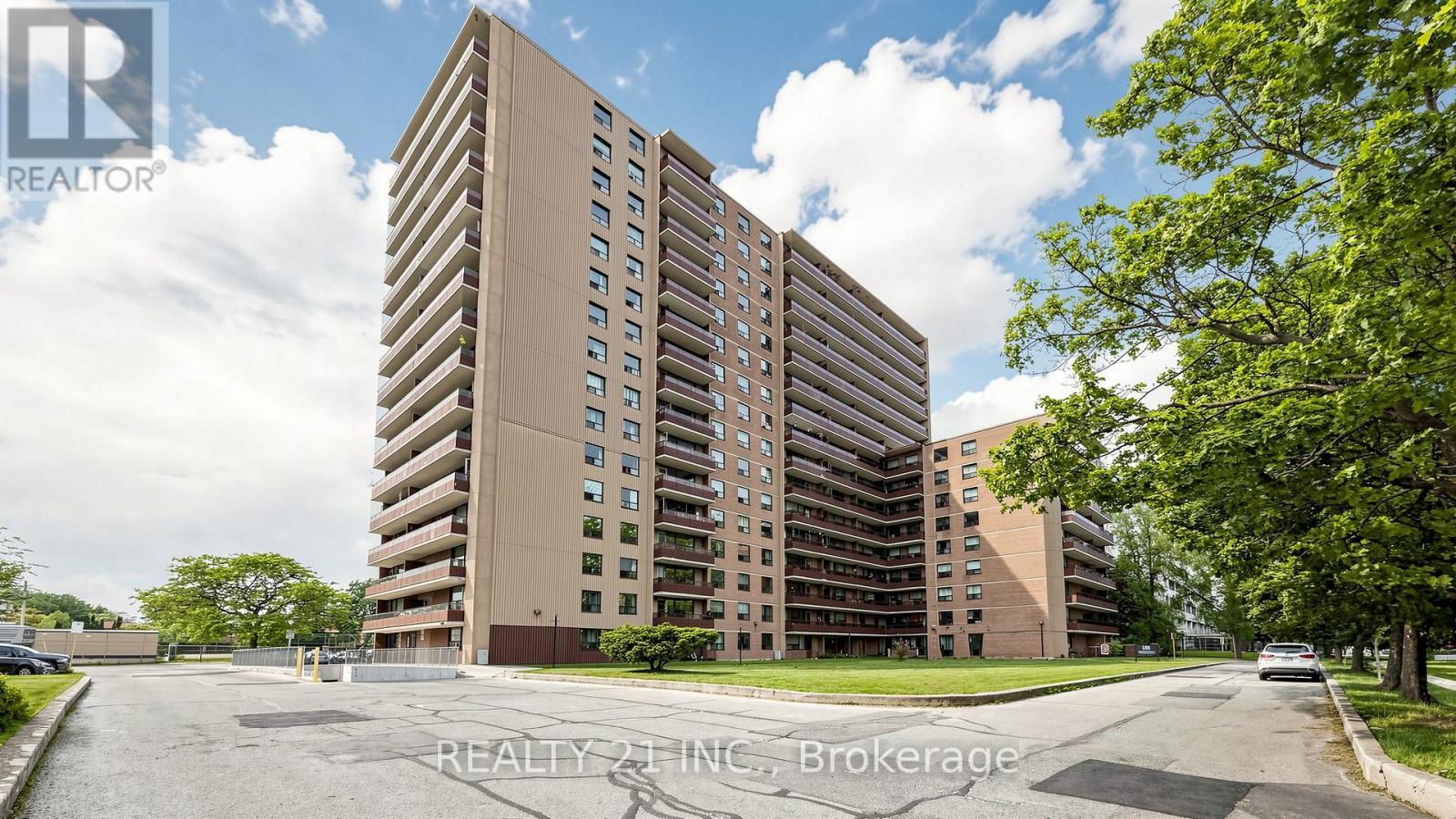 819 - 180 MARKHAM ROAD