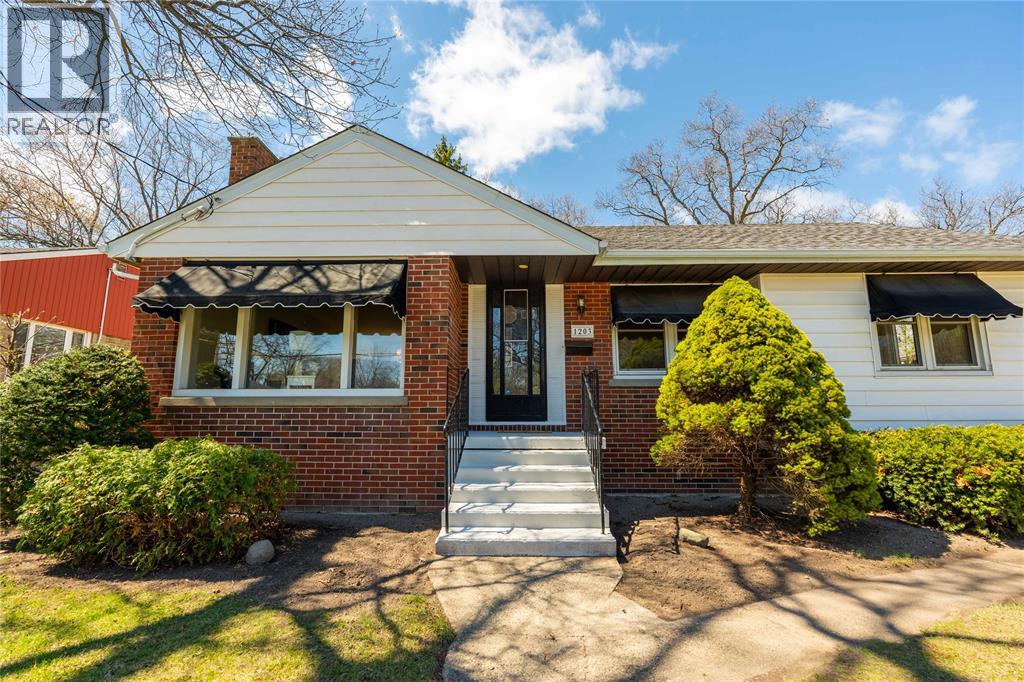 1203 Colborne ROAD
