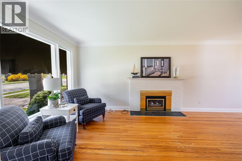 1203 Colborne ROAD