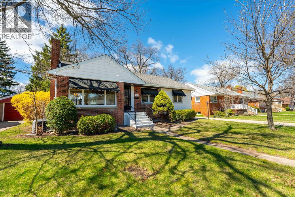 1203 Colborne ROAD