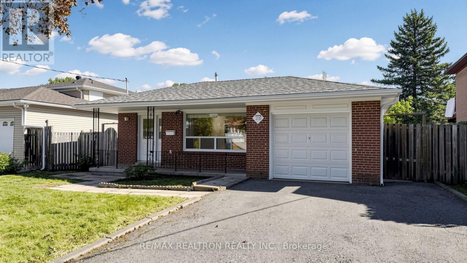 23 LESGAY CRESCENT