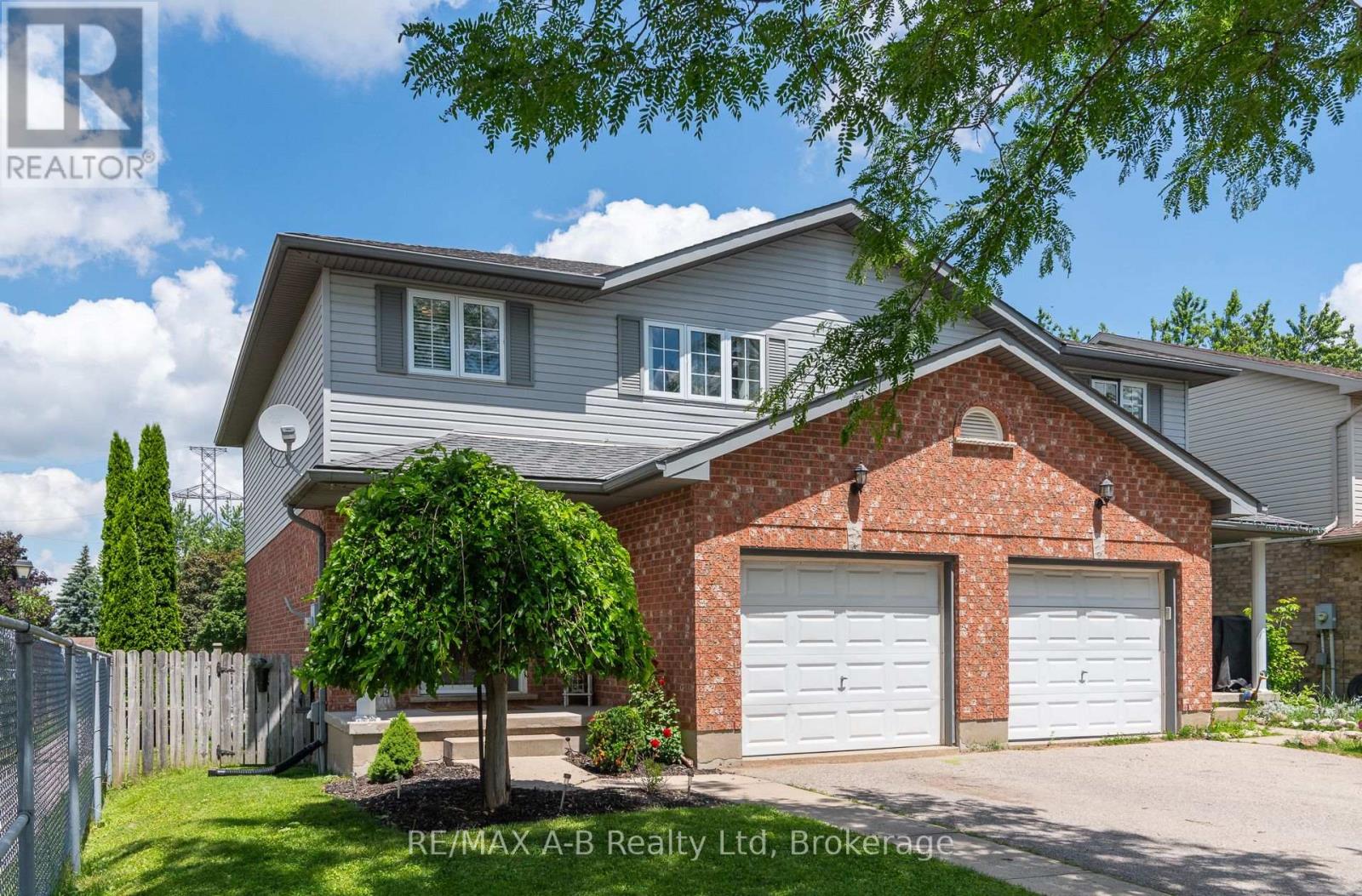 108 WALSH CRESCENT