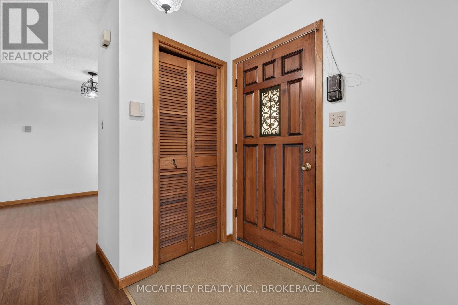 2572 COUNTY RD 1 E