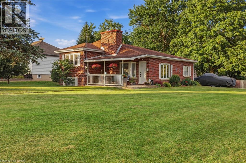 438 FOREST LAWN Avenue