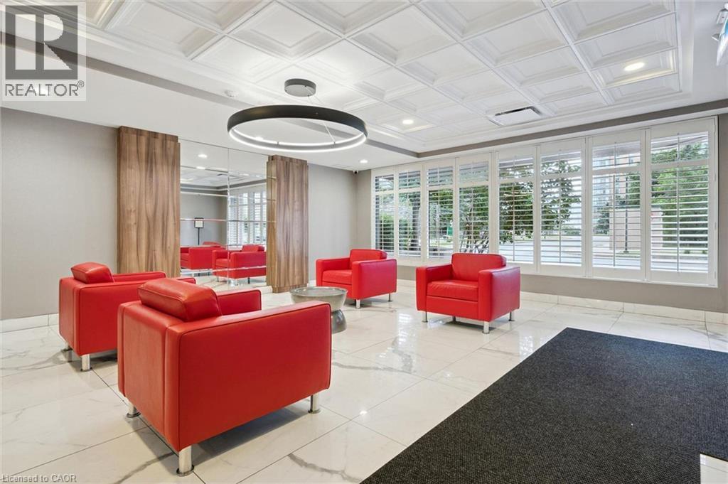 155 HILLCREST Avenue Unit# 302