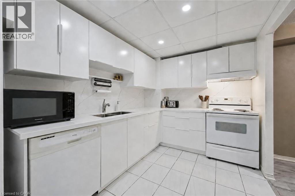 155 HILLCREST Avenue Unit# 302