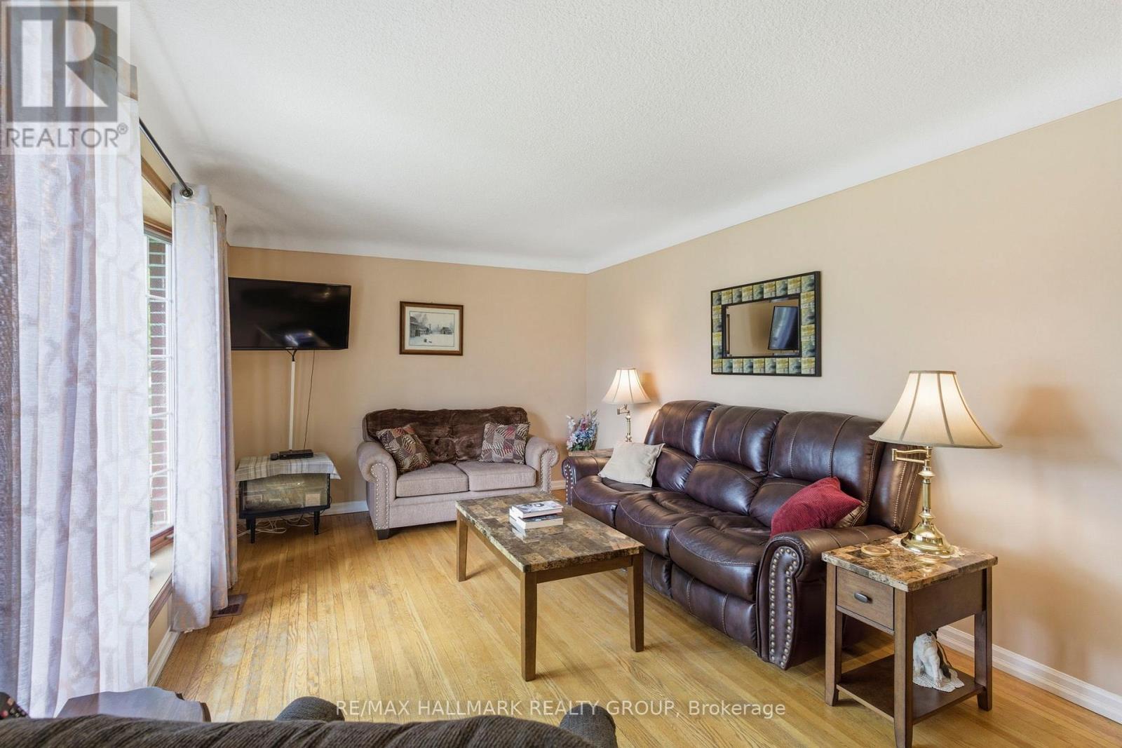 23 ALDERSHOT AVENUE