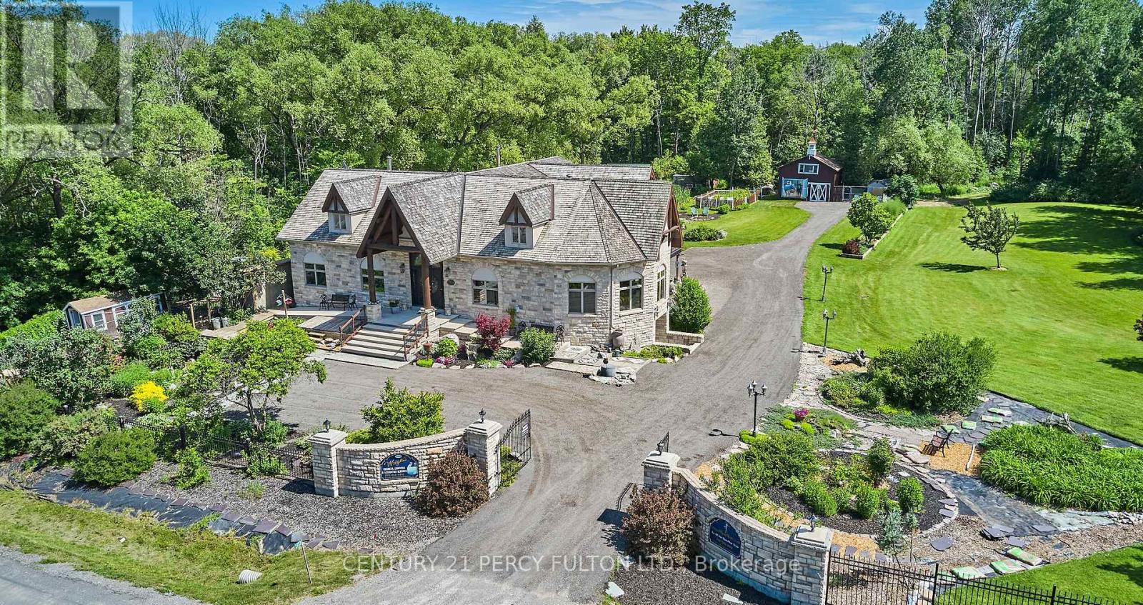 2733 TAUNTON ROAD