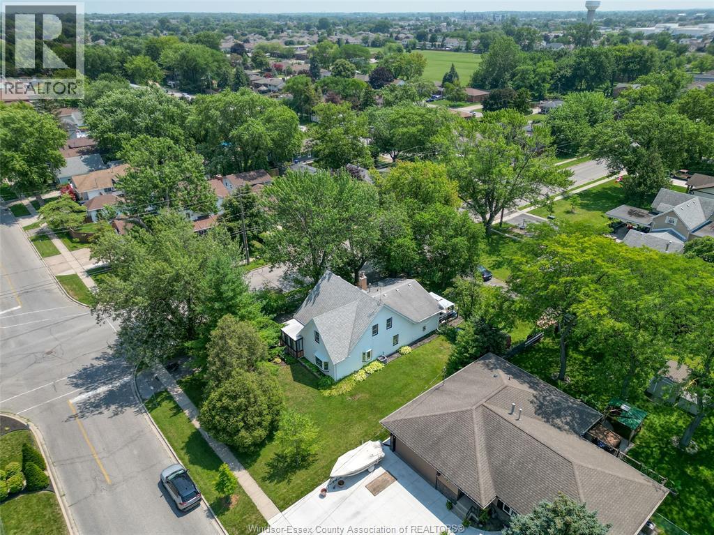12437 ST THOMAS