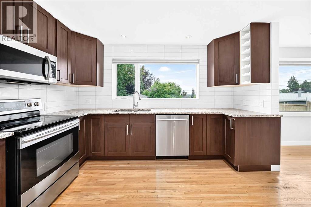 173 Cornwallis Drive NW