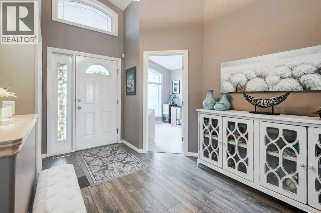 214 Douglas Glen Gardens SE